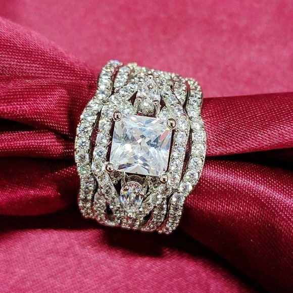 NEW 18K White Gold Princess Cut Diamond 3PC Ring x - Picture 2 of 15